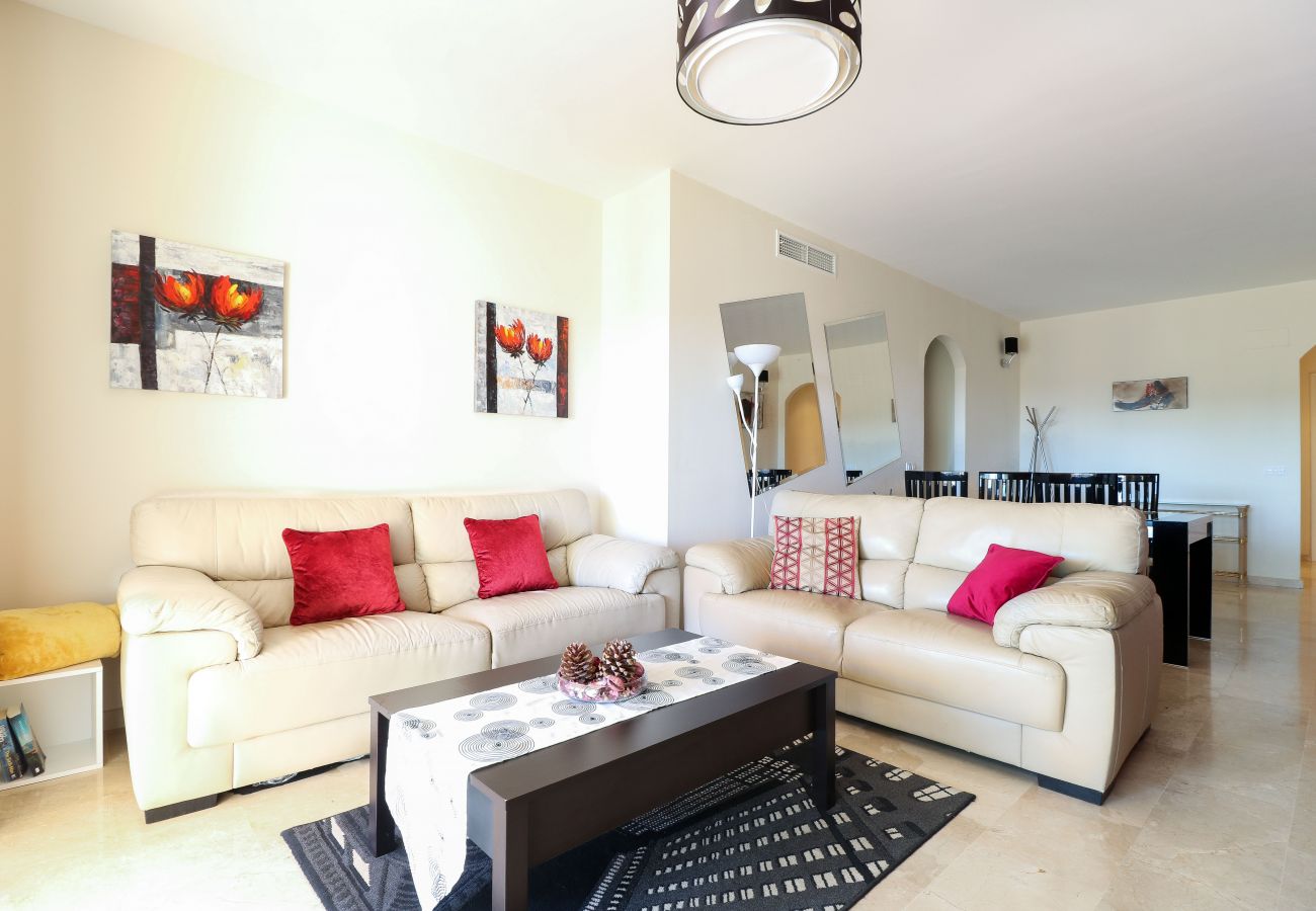 Apartamento en Mijas Costa - Spacious apartment in tranquil area near the beach