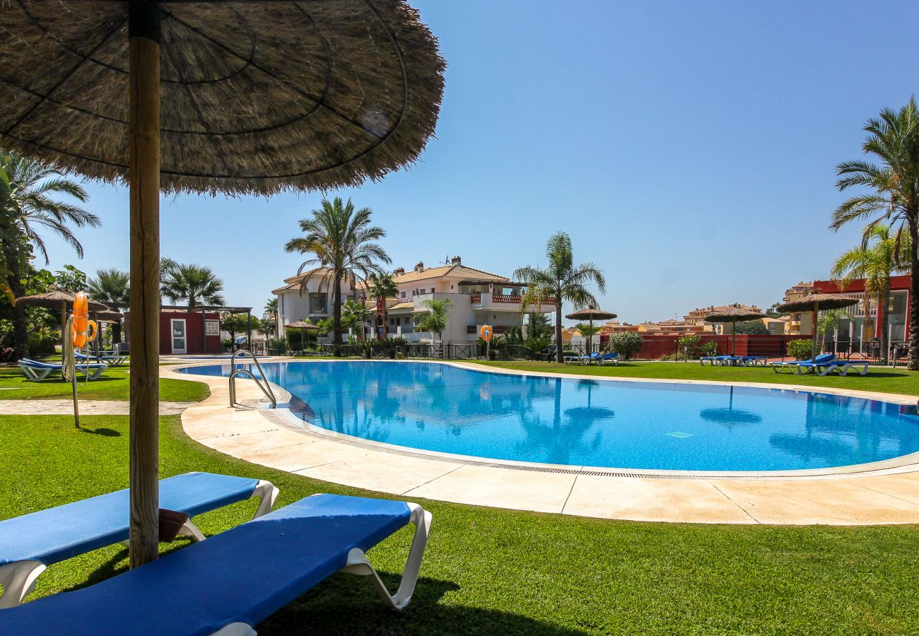 Apartamento en Mijas Costa - Amazing place with large terrace and BBQ