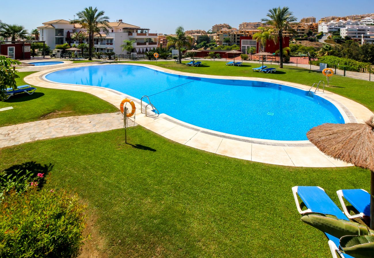 Apartamento en Mijas Costa - Amazing place with large terrace and BBQ