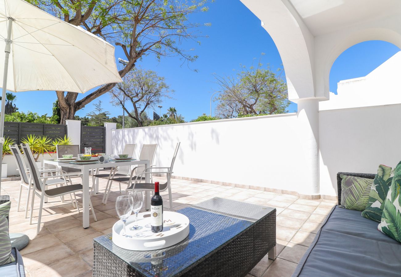 Casa adosada en Marbella - Superb townhouse with big sunny terrace