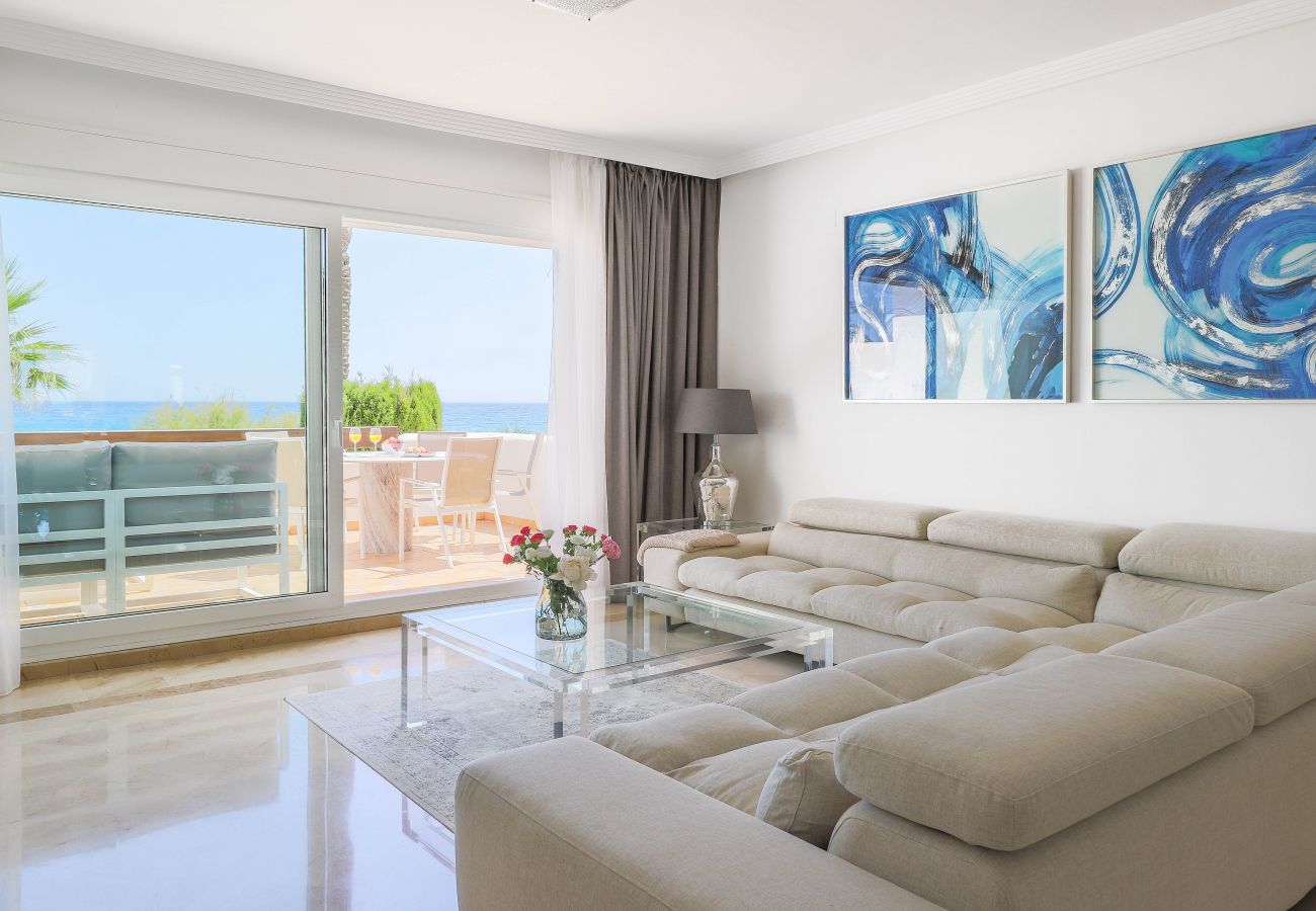 Apartamento en Marbella - Lujoso frente al mar con impresionantes vistas al mar - Los Monteros