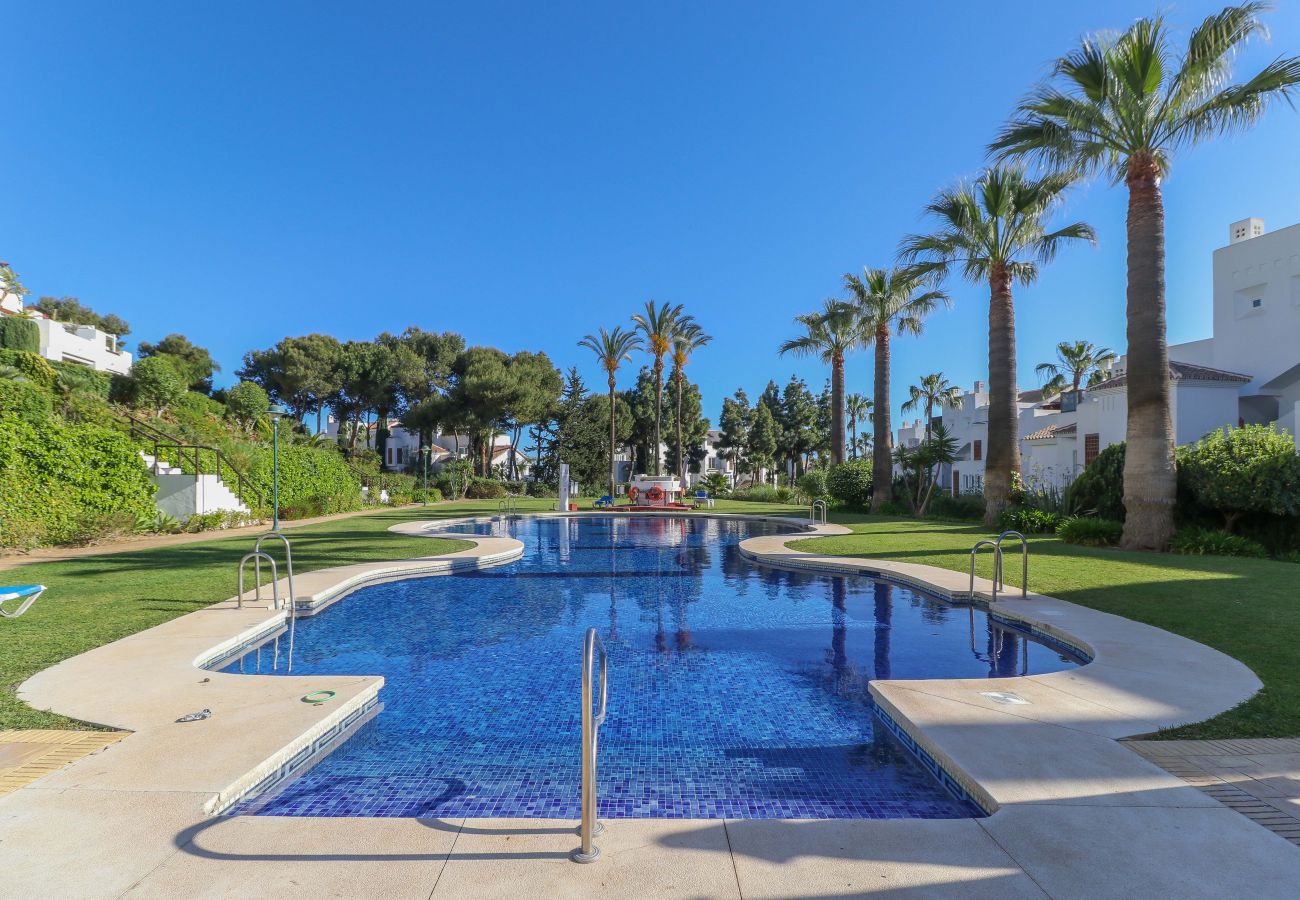 Apartamento en Marbella - Lujoso frente al mar con impresionantes vistas al mar - Los Monteros