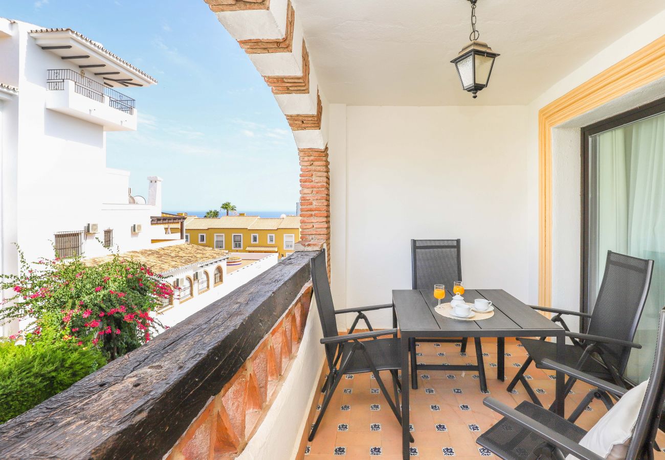 Apartamento en Mijas Costa - Club Calahonda con vista al mar - ubicación ideal