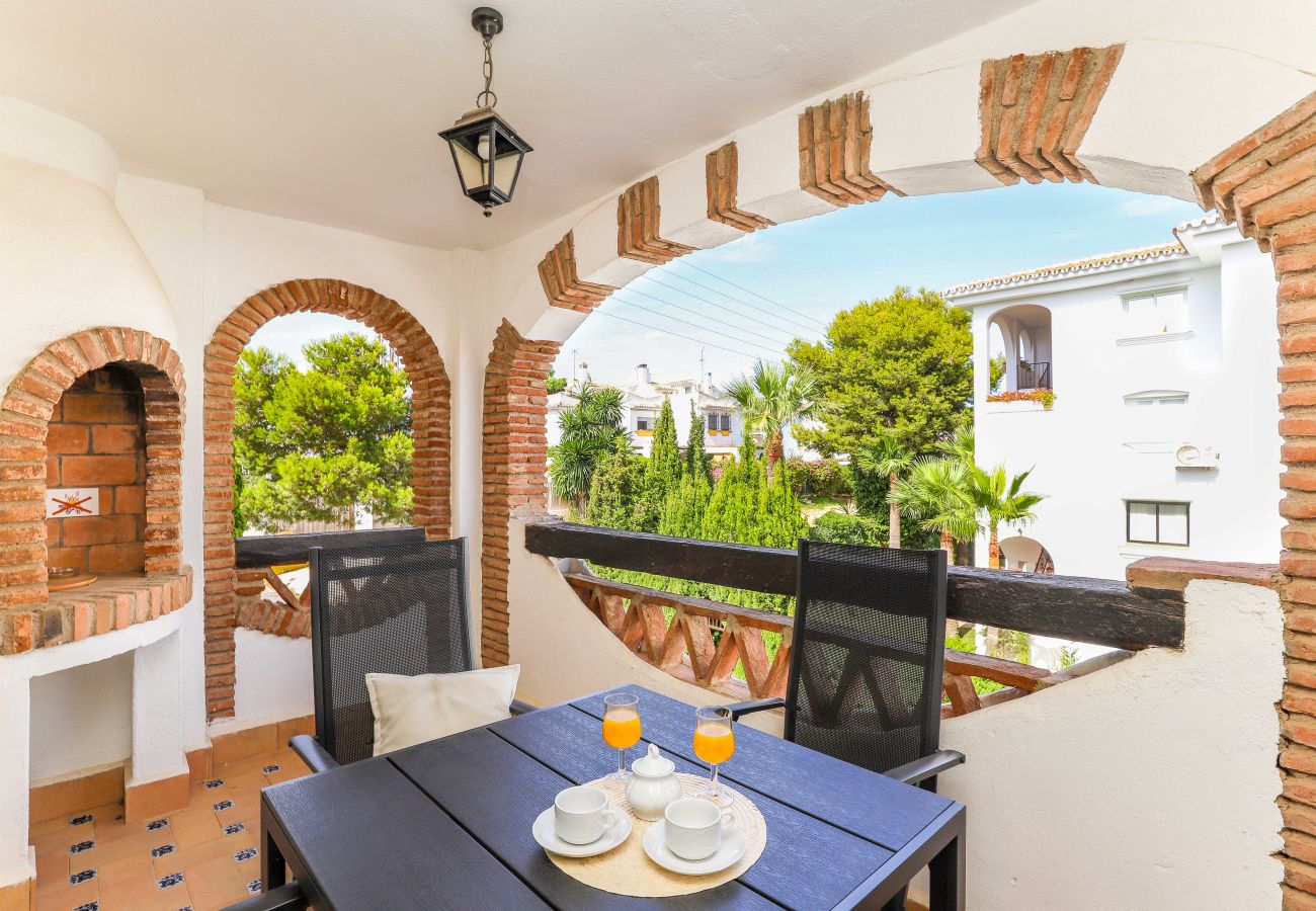 Apartamento en Mijas Costa - Club Calahonda con vista al mar - ubicación ideal