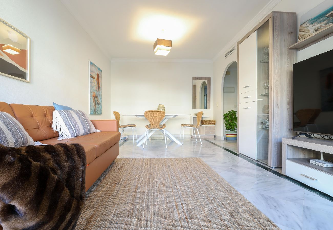 Apartamento en Nueva andalucia - Apartamento moderno cerca de Puerto Banús