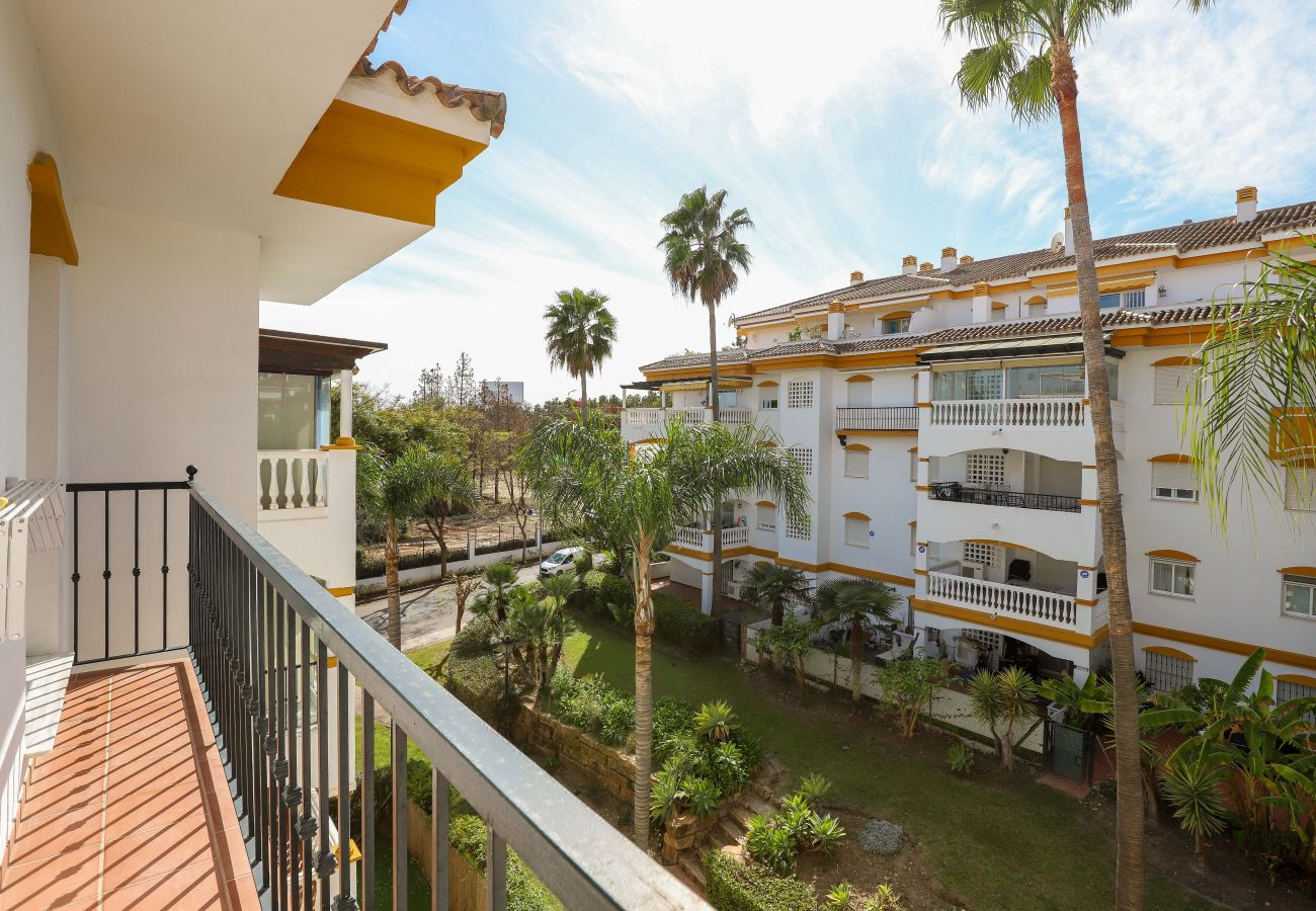 Apartamento en Nueva andalucia - Apartamento moderno cerca de Puerto Banús