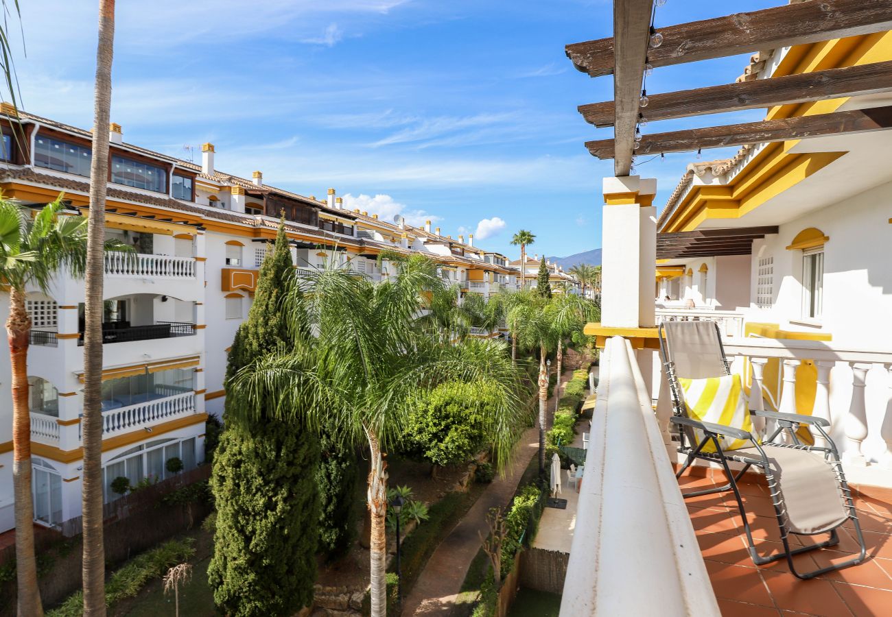 Apartamento en Nueva andalucia - Apartamento moderno cerca de Puerto Banús