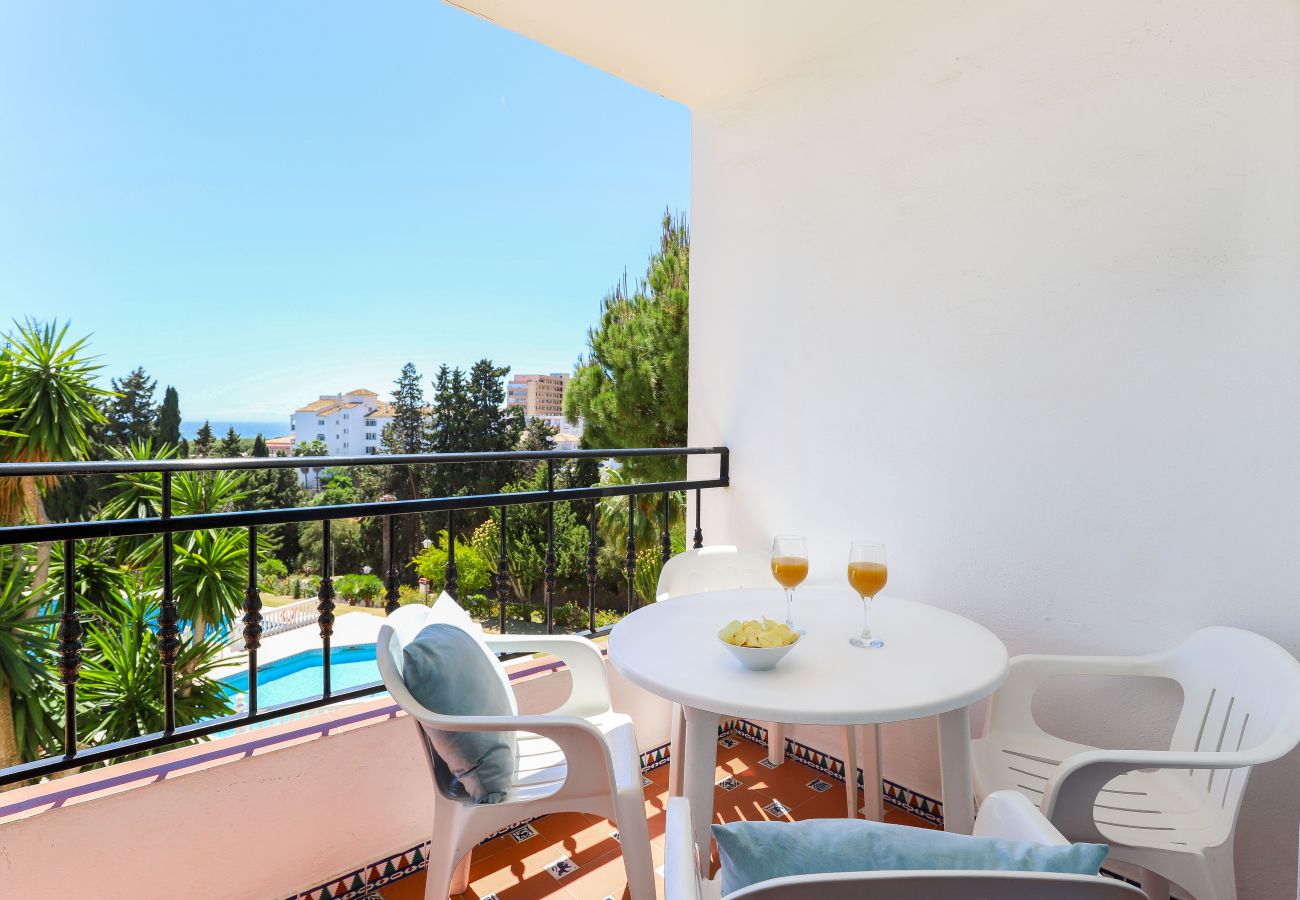 Apartamento en Mijas Costa - Delta Mar - vistas al mar, playa a 5 minutos a pie