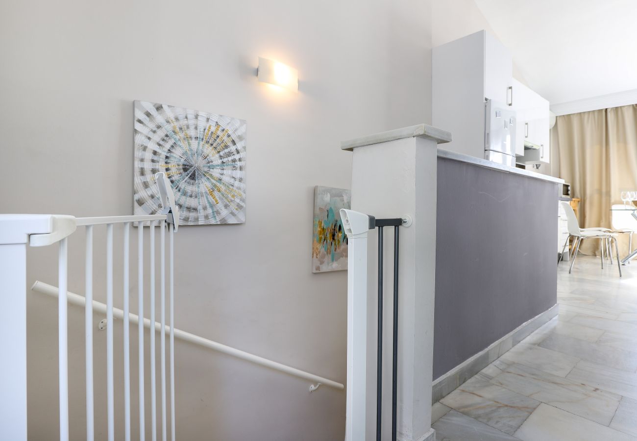 Apartamento en Marbella - Modern and sunny duplex, BBQ, 3 terraces