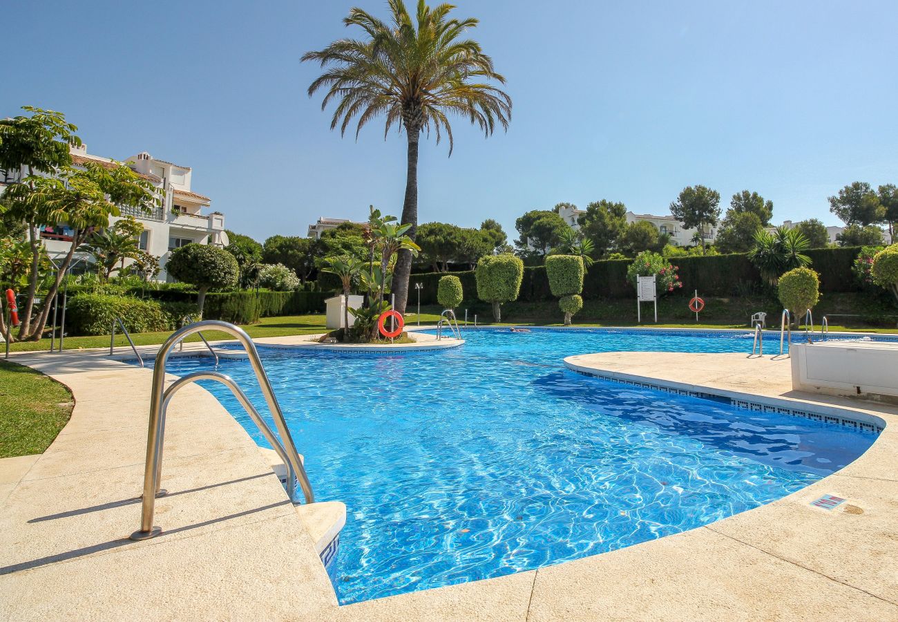 Apartamento en Mijas Costa - Duplex con jardín privado