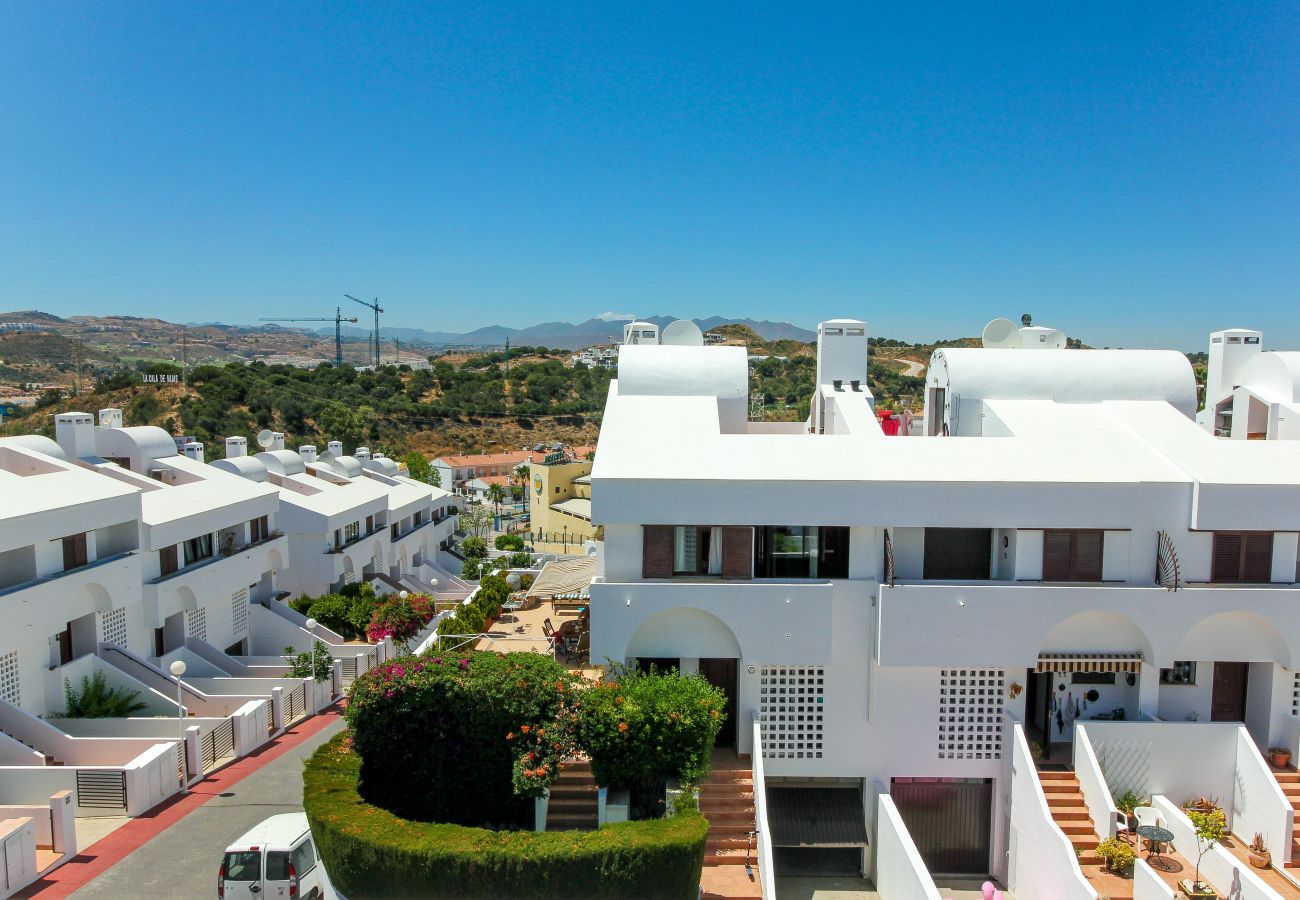 Maison mitoyenne à La Cala de Mijas - La Cala townhouse, beach 400 m, roof terrace, BBQ