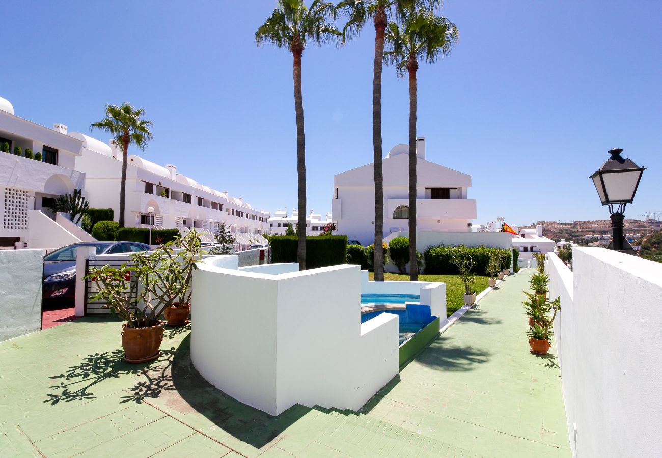 Maison mitoyenne à La Cala de Mijas - La Cala townhouse, beach 400 m, roof terrace, BBQ