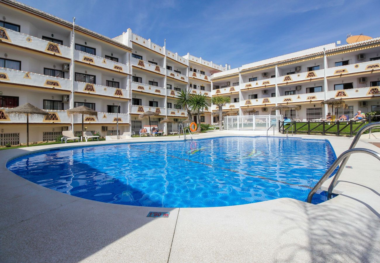 Appartement à Mijas Costa - Calahonda apartment - all facilities 5 mins walk