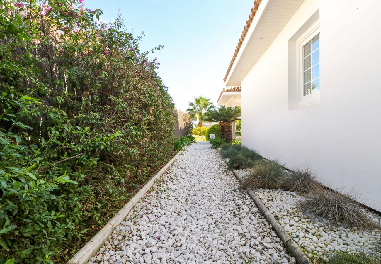 Villa à Benahavís - Family wooden villa with fantastic views