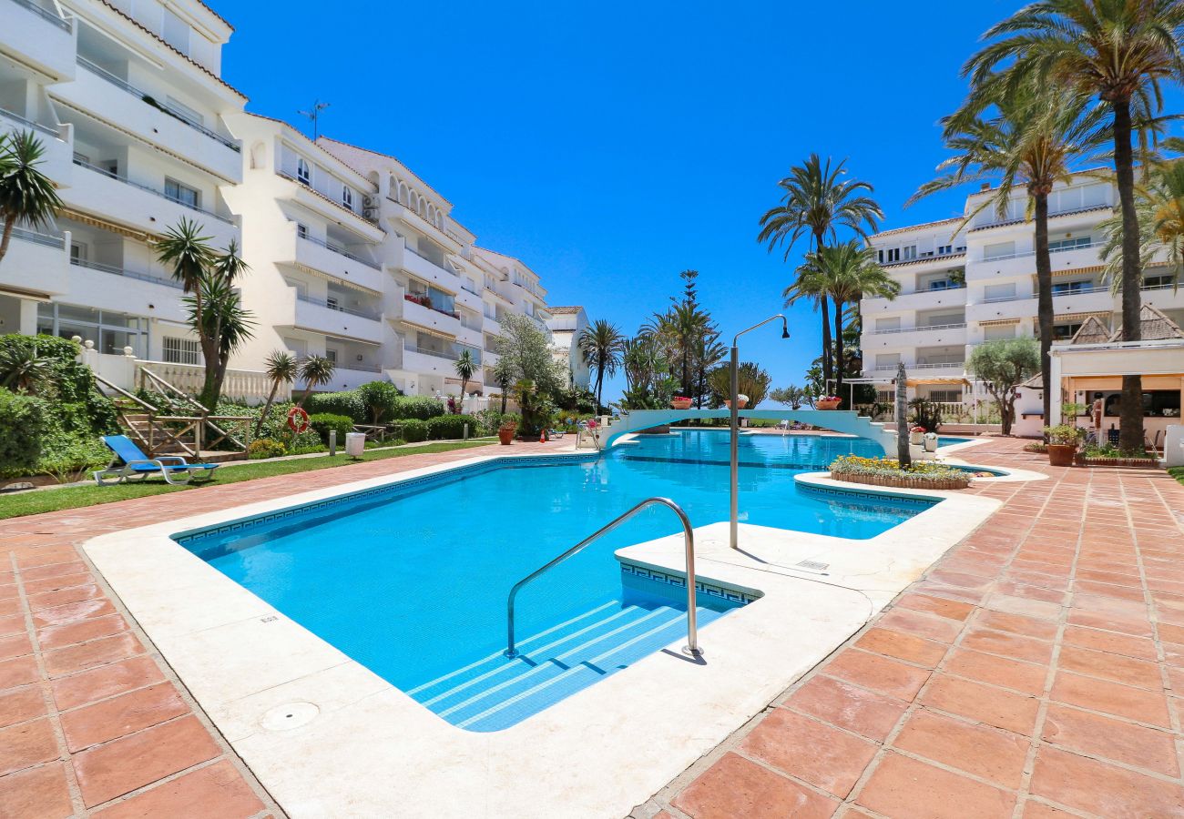 Apartment in Marbella - Playa Real beachfront luxury apartment