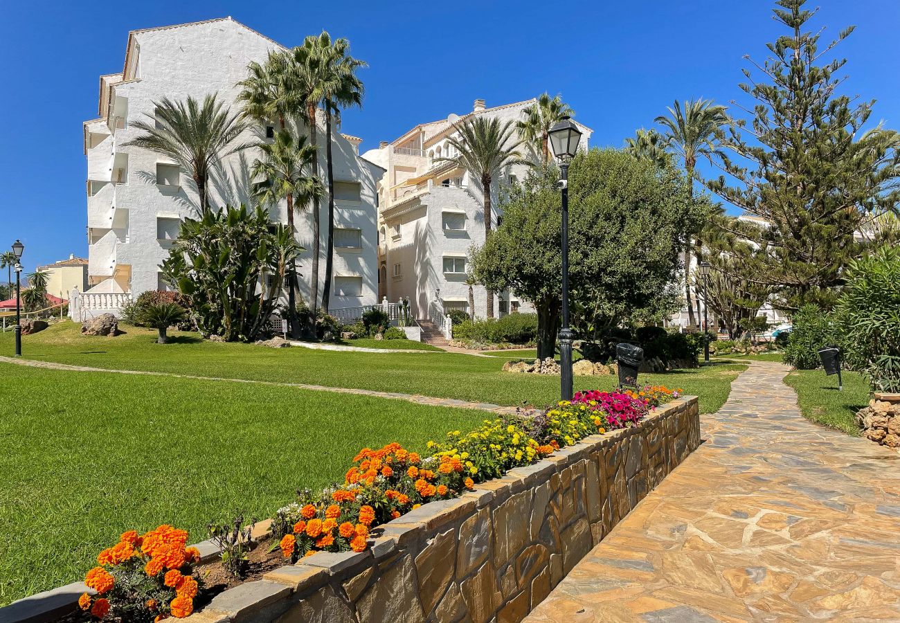 Apartment in Marbella - Playa Real beachfront luxury apartment