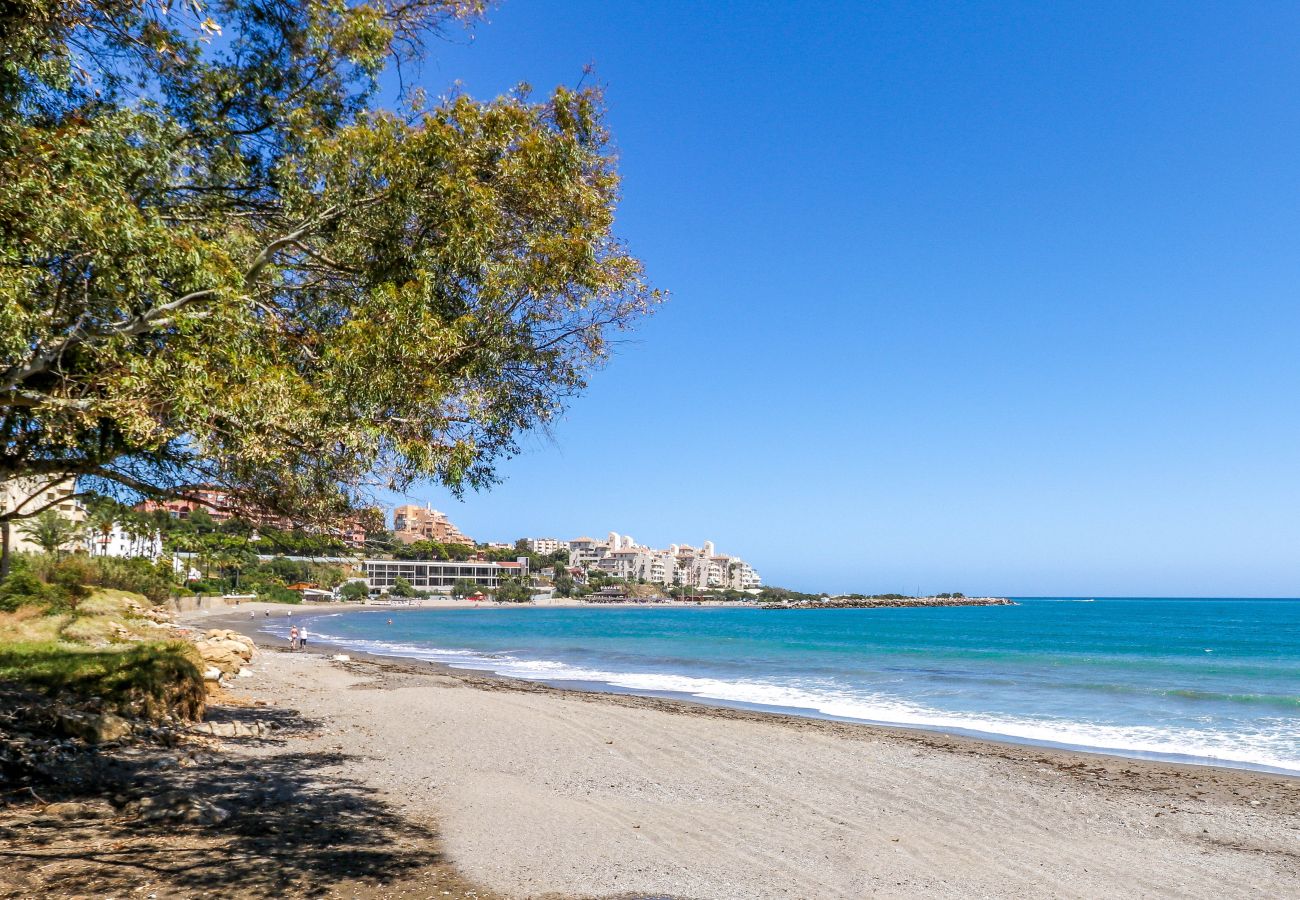 Apartment in Estepona - Doncella Beach luxury with ocean view