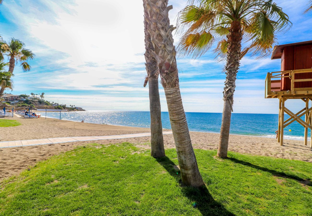 Apartment in La Cala de Mijas - La Cala beach apartment