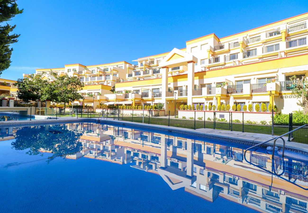 Apartment in Marbella - Romana Playa studio - beachfront complex Elviria