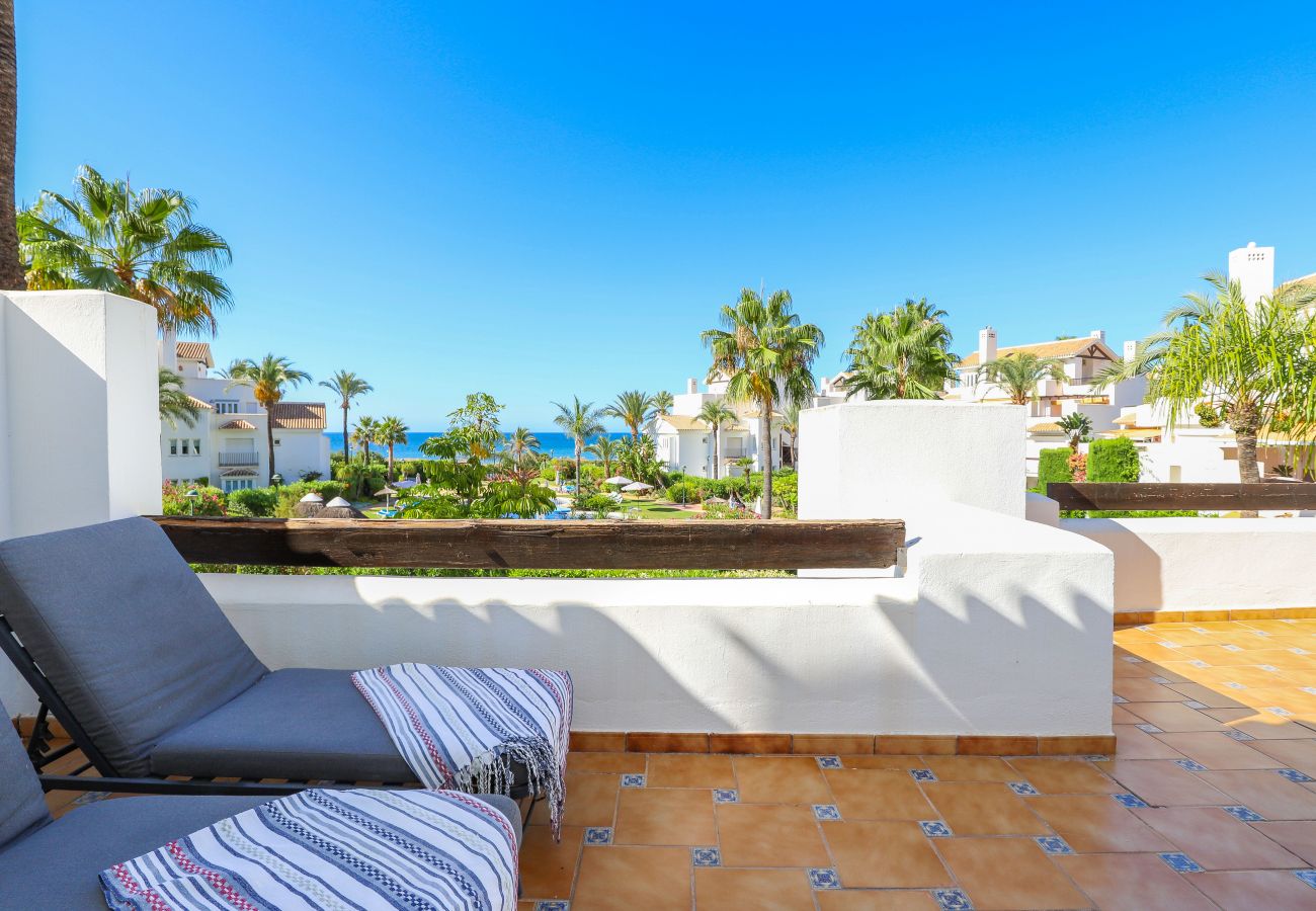 Апартаменты на Марбелья / Marbella - Los Monteros Palm Beach - sea & pool views