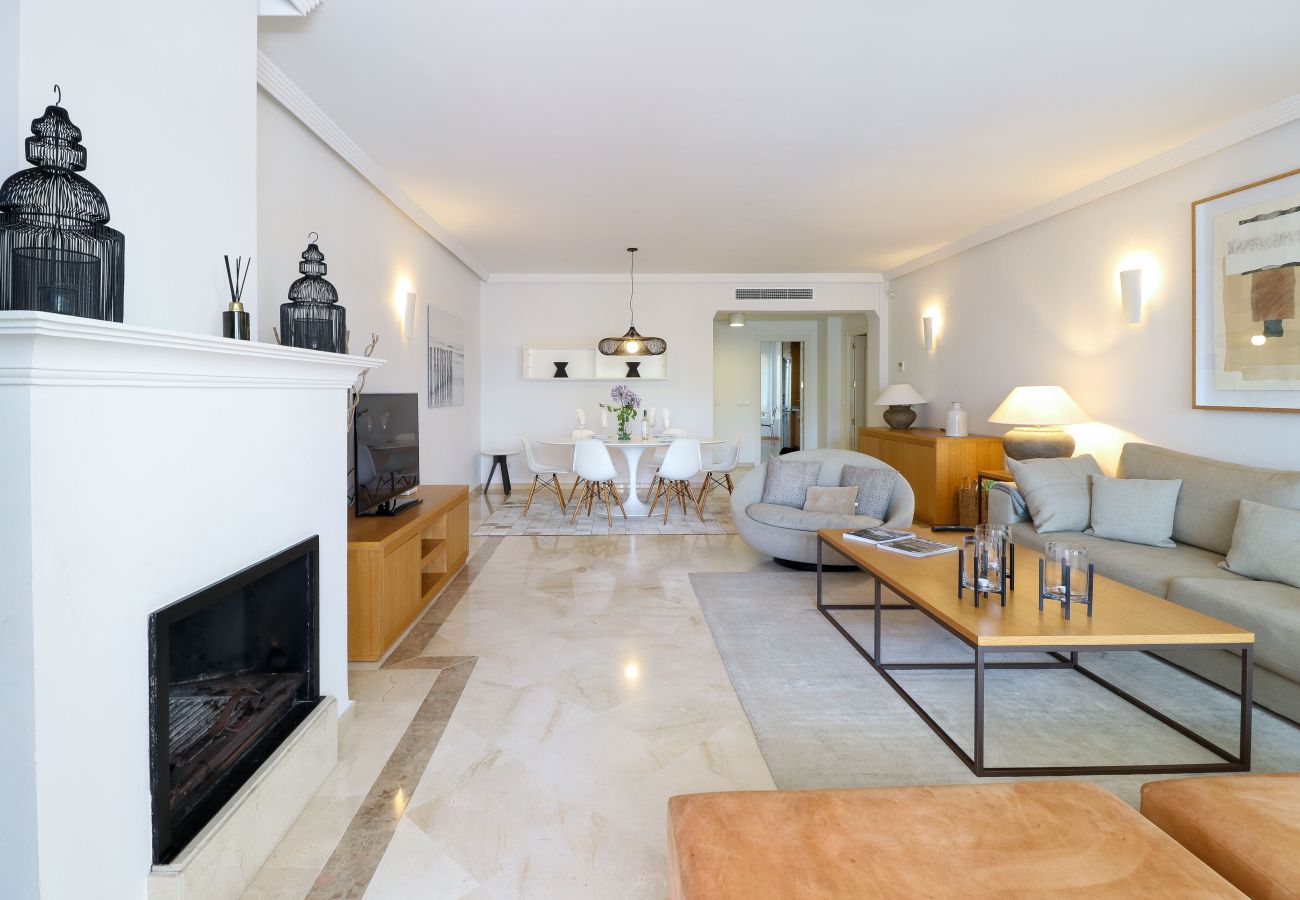 Апартаменты на Марбелья / Marbella - Fabulous apartment - frontline beach Los Monteros