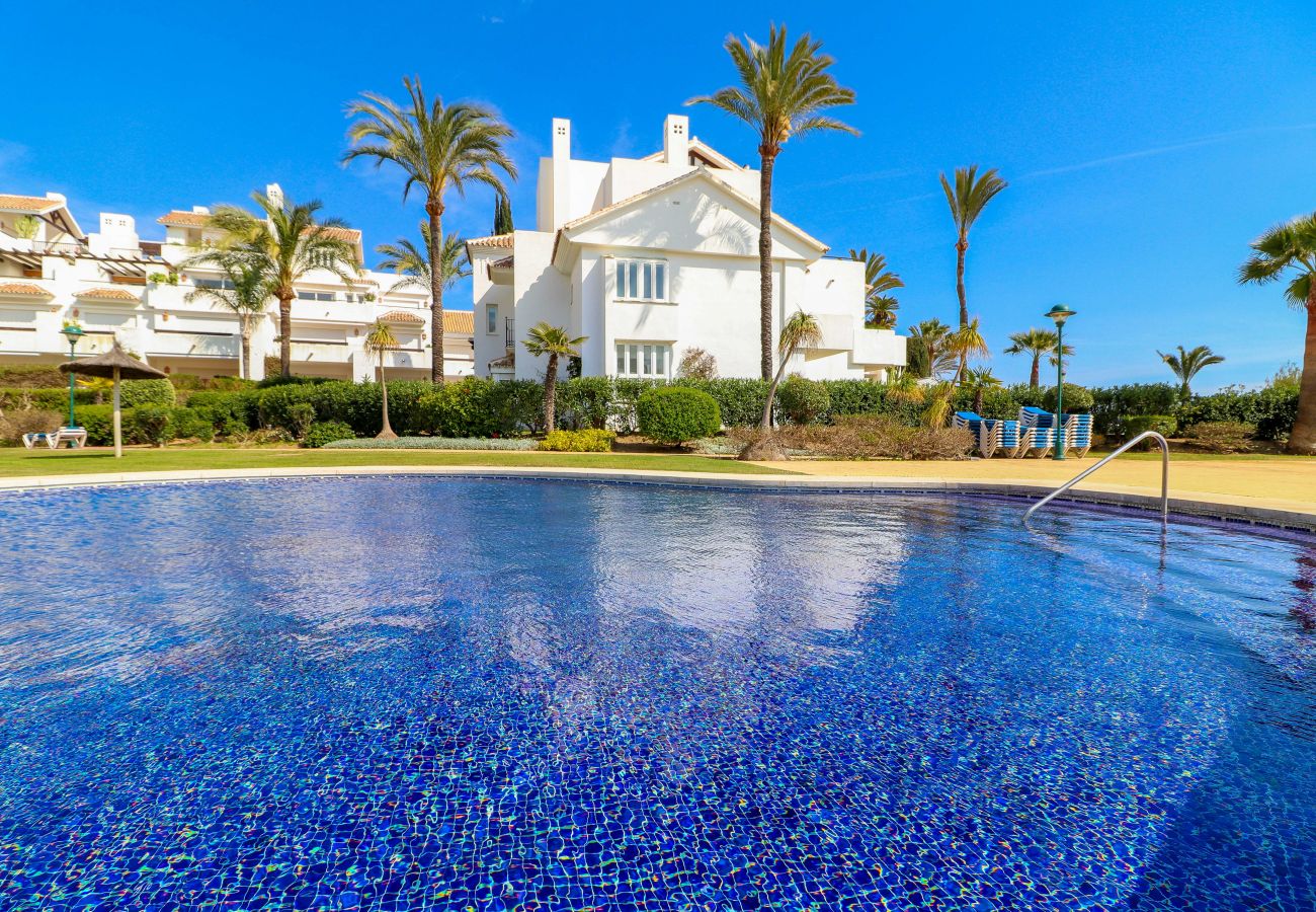 Апартаменты на Марбелья / Marbella - Fabulous apartment - frontline beach Los Monteros