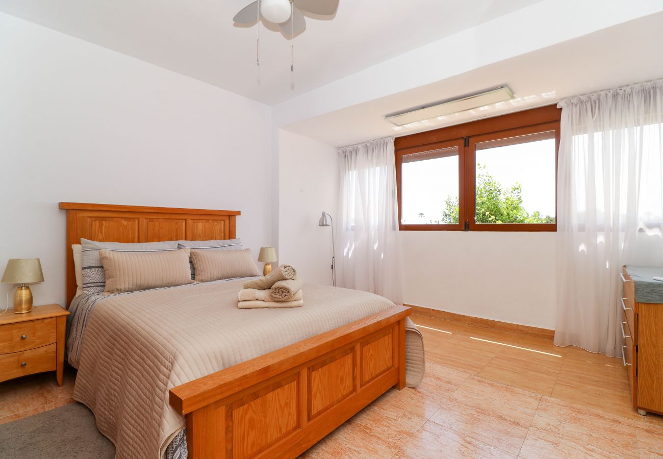 Таунхаус на La Cala de Mijas - La Cala townhouse, beach 400 m, roof terrace, BBQ