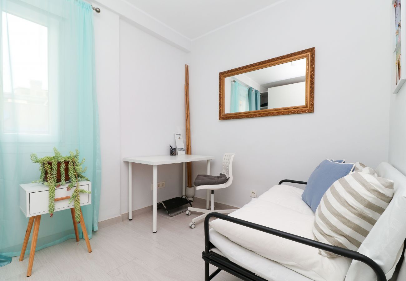 Апартаменты на Фуэнхирола / Fuengirola - Modern apartment in Fuengirola - central location