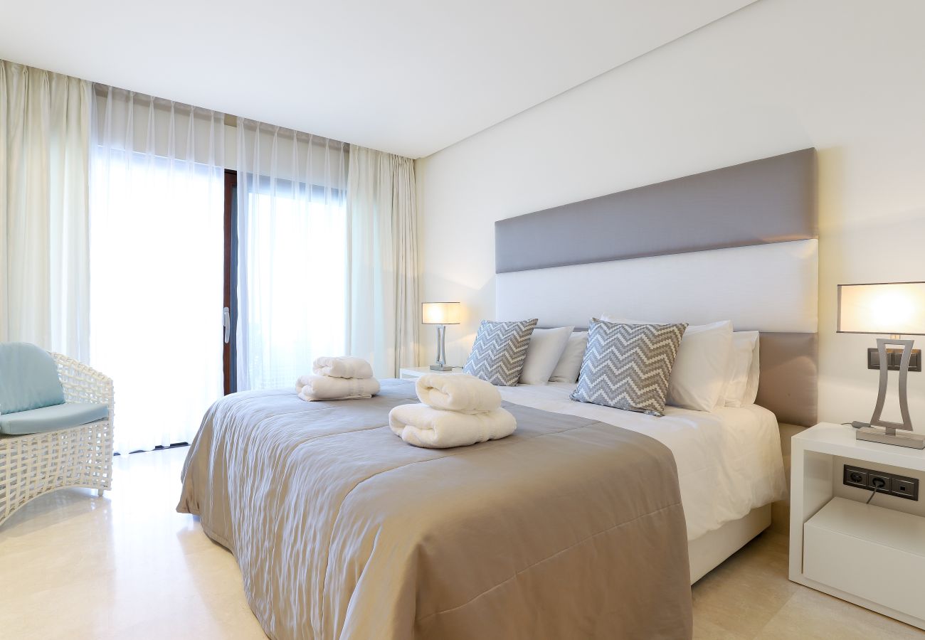 Апартаменты на Estepona - Doncella Beach luxury apartment