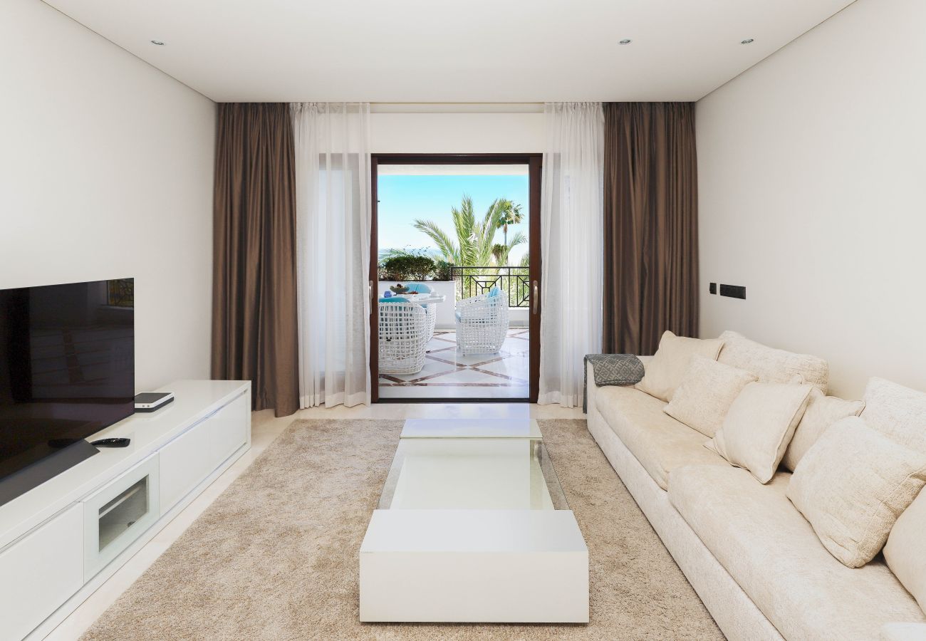 Апартаменты на Estepona - Doncella Beach luxury apartment