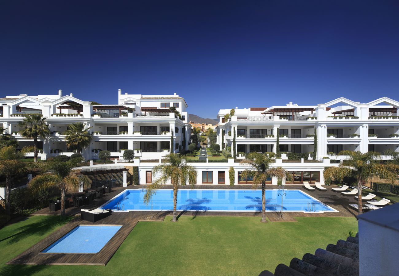 Апартаменты на Estepona - Doncella Beach luxury apartment