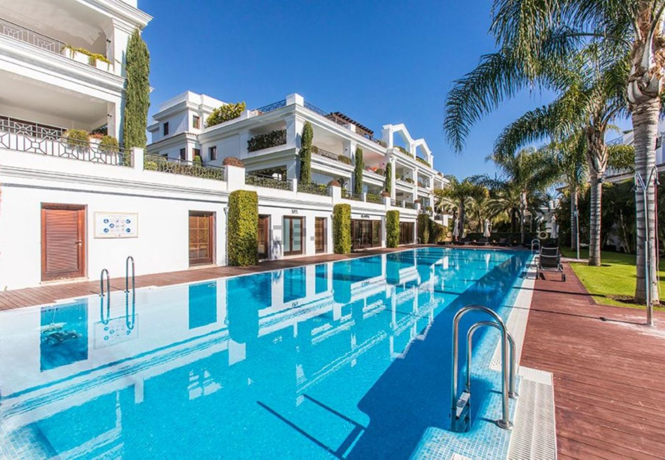 Апартаменты на Estepona - Doncella Beach luxury apartment